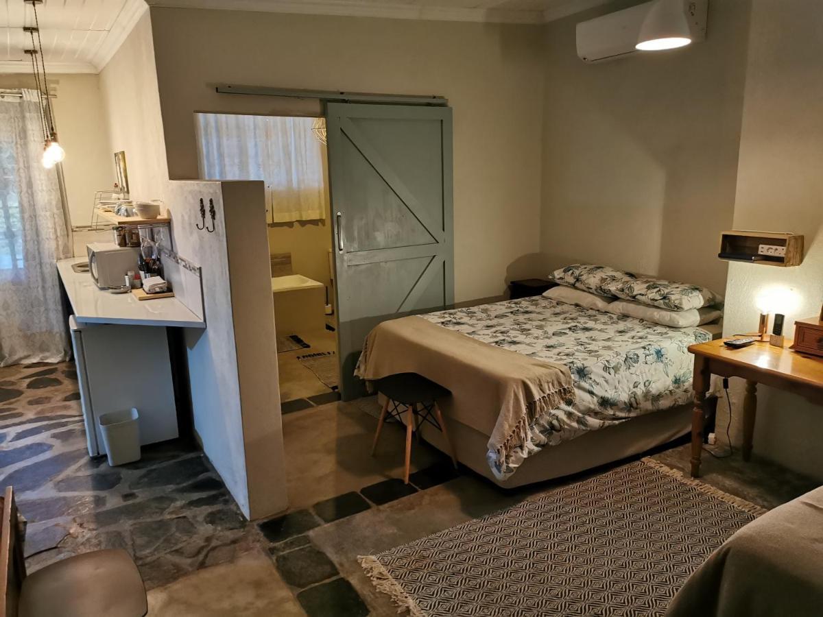 Macnut Bed And Breakfast Mbombela Екстер'єр фото