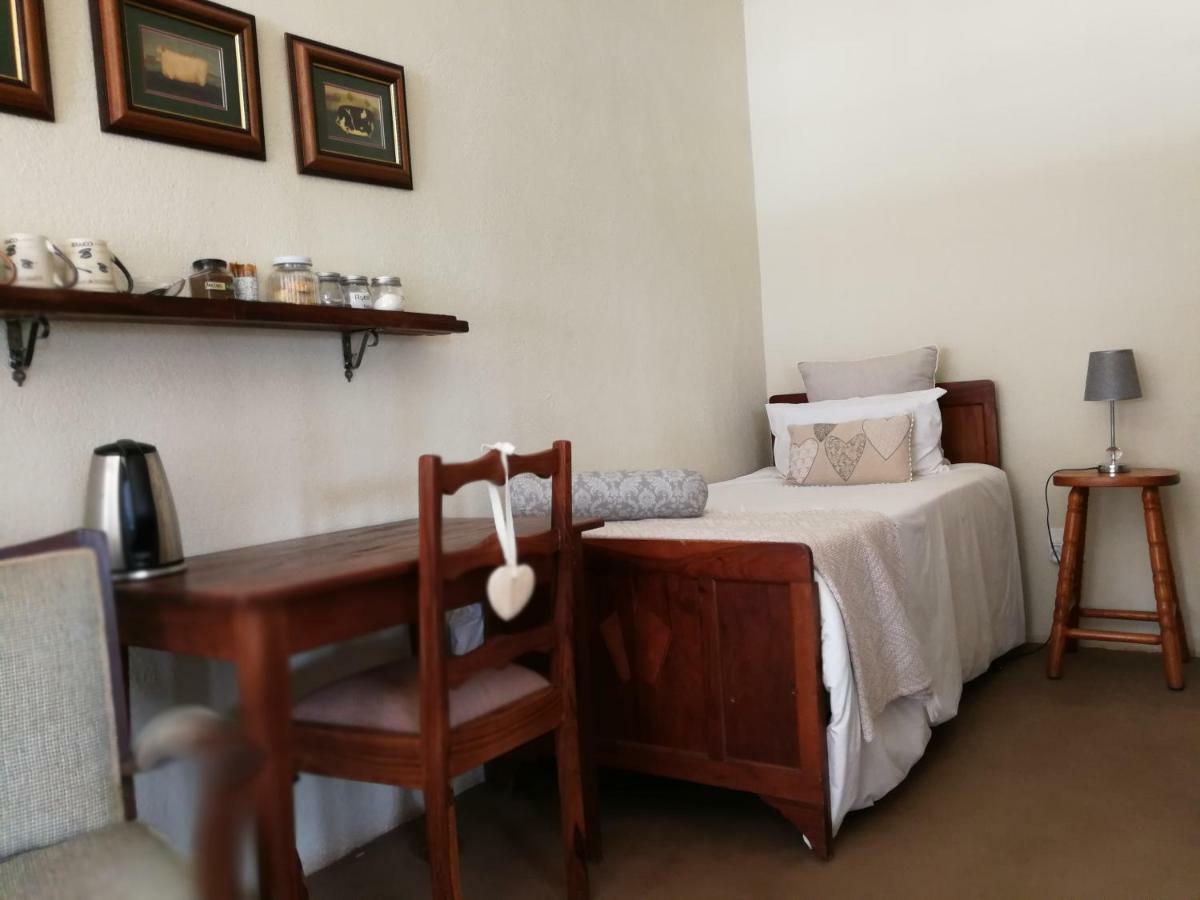 Macnut Bed And Breakfast Mbombela Екстер'єр фото
