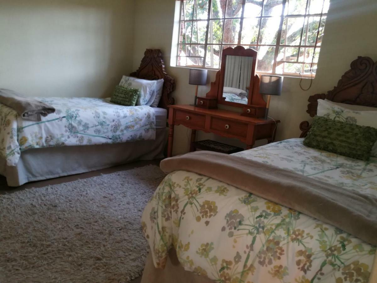 Macnut Bed And Breakfast Mbombela Екстер'єр фото