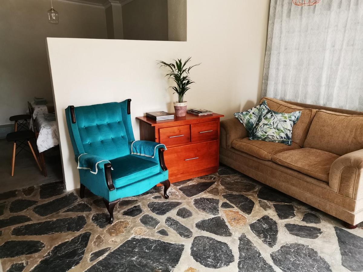 Macnut Bed And Breakfast Mbombela Екстер'єр фото