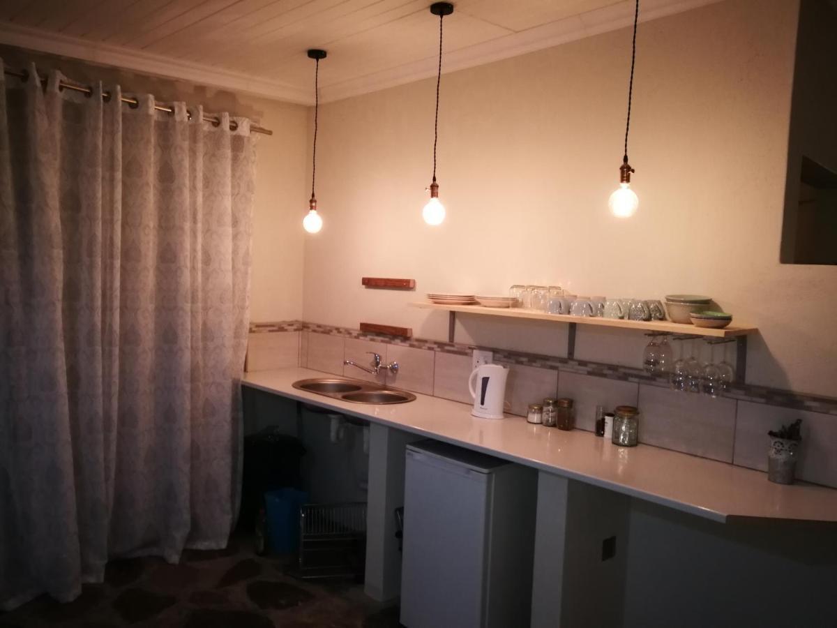 Macnut Bed And Breakfast Mbombela Екстер'єр фото